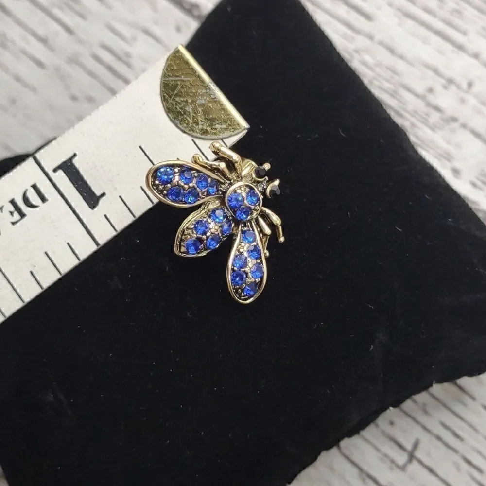 Set of 2 Bee Brooches Pins Rhinestone.  P1